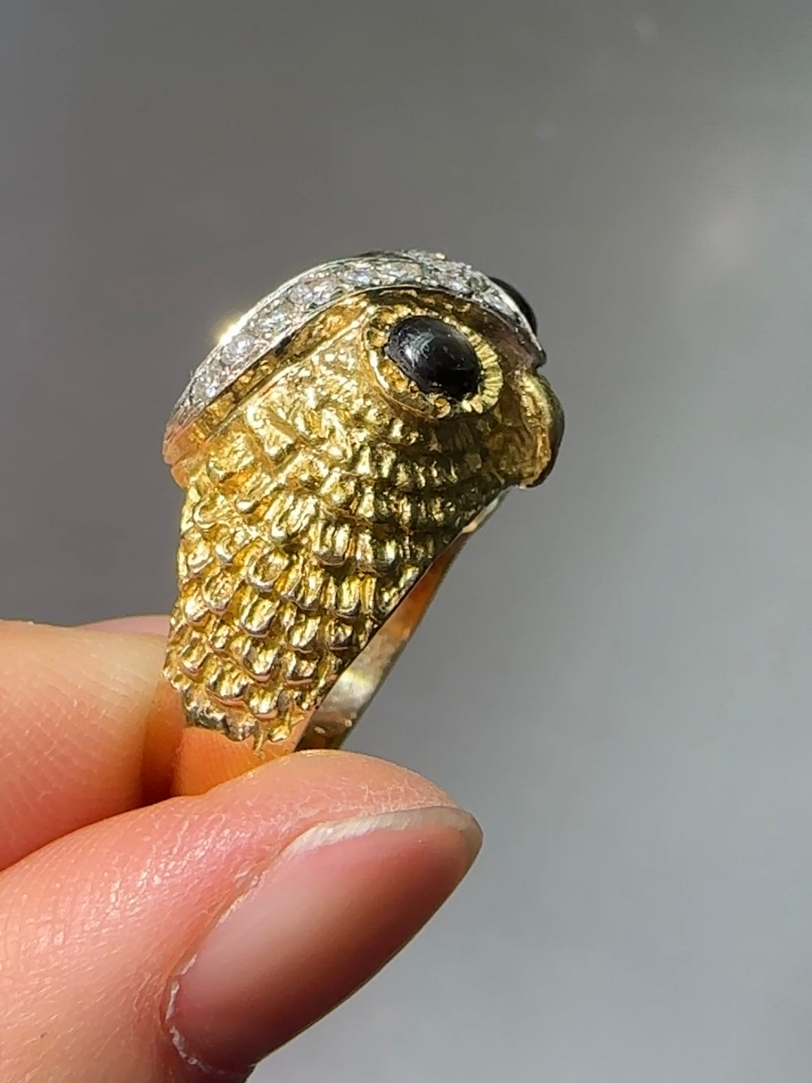 Vintage 18K Yellow Gold Cat’s Eye 0.35 CTW Diamond Owl Ring