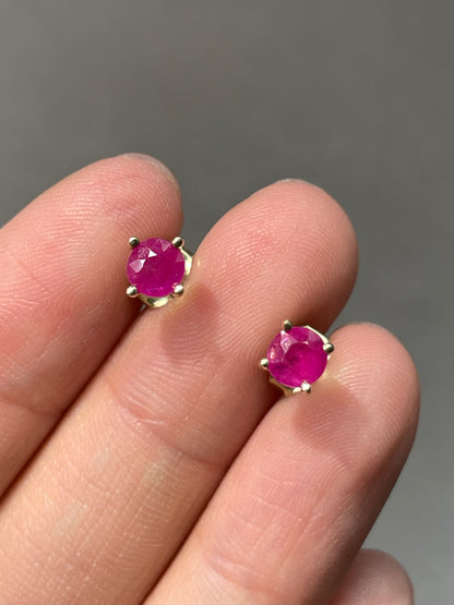 14K Yellow Gold Ruby Stud Earring