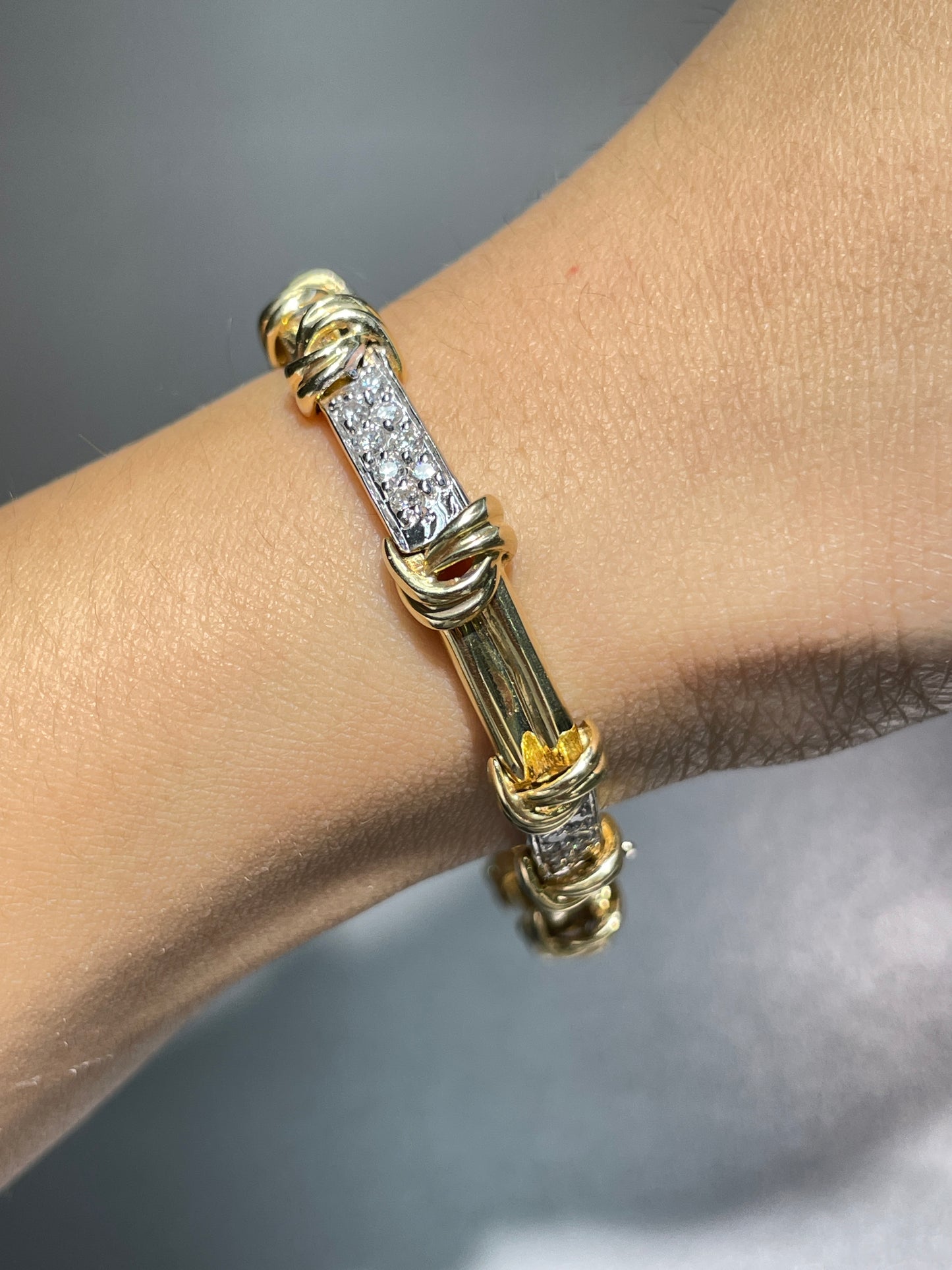 Vintage 14K Gold 1.44 CTW Diamond Knot Station Bracelet