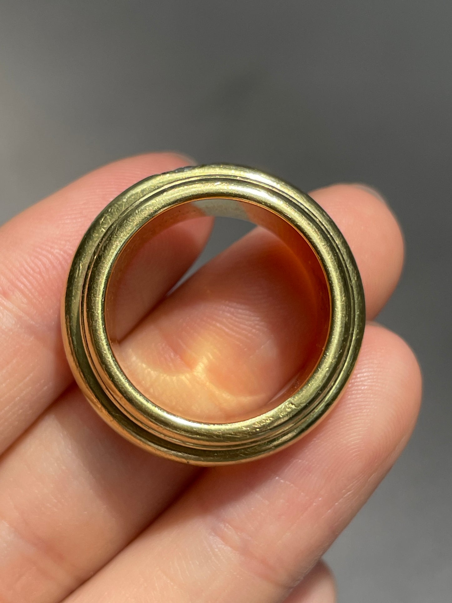 Piaget French 18K Gold Possession Diamond Ring