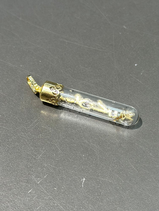 18K 金 LOVE 金粉摇动器吊饰