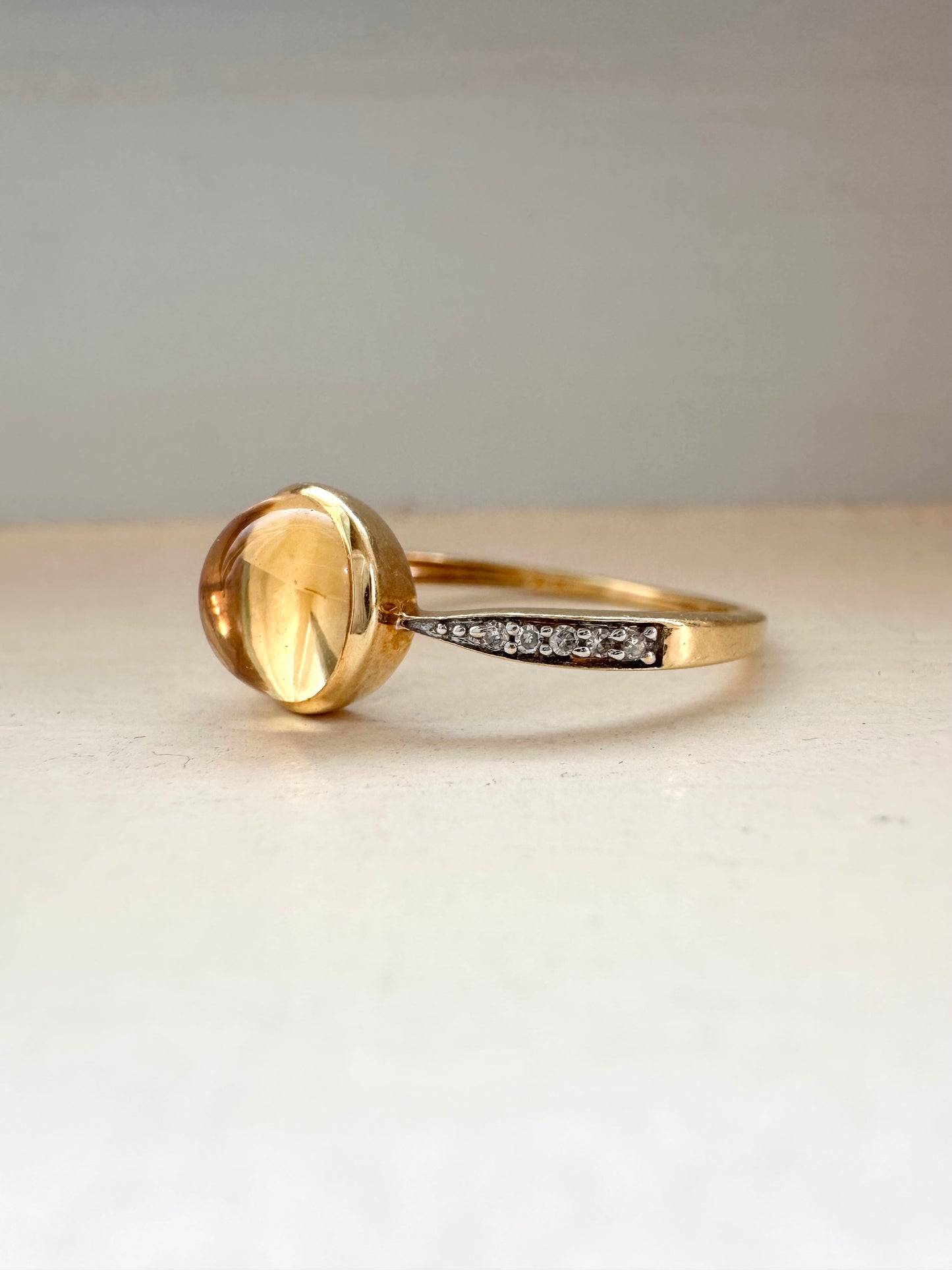 18K Gold Cabochon Citrine Diamond Ring