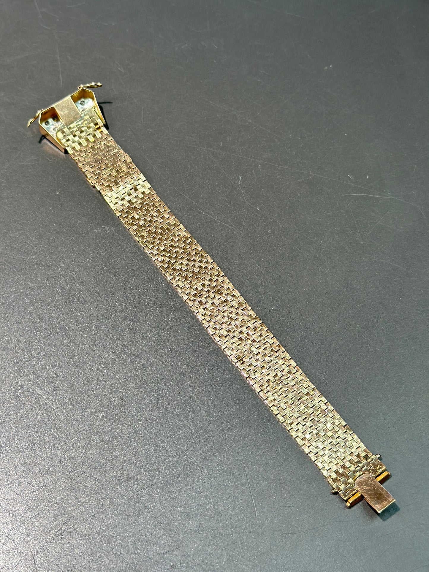 Retro 14K Gold Diamond Buckle Belt Bracelet