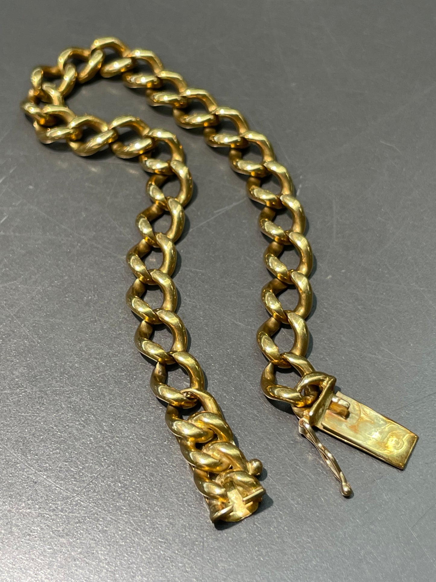 Vintage 14K Yellow Gold Solid 7.5mm Curb Link Bracelet