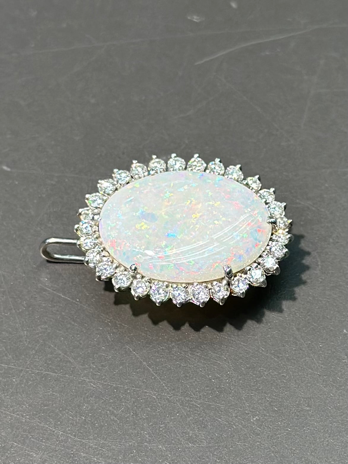 14K 金蛋白石钻石光环吊坠胸针