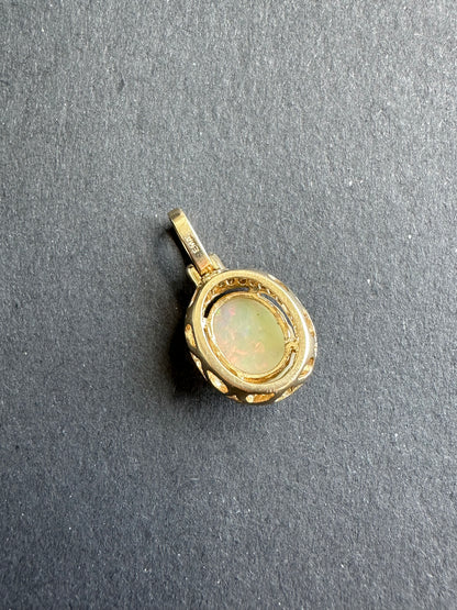 14K 金蛋白石钻石光环吊坠