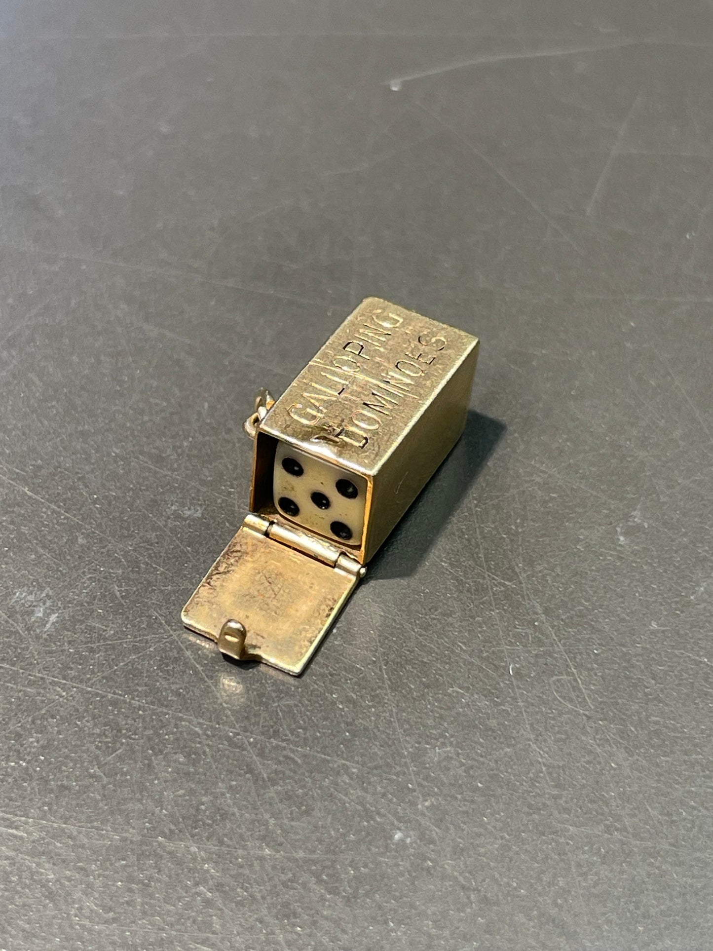 Vintage 14K Yellow Gold Galloping Dominoes Charm Pendant