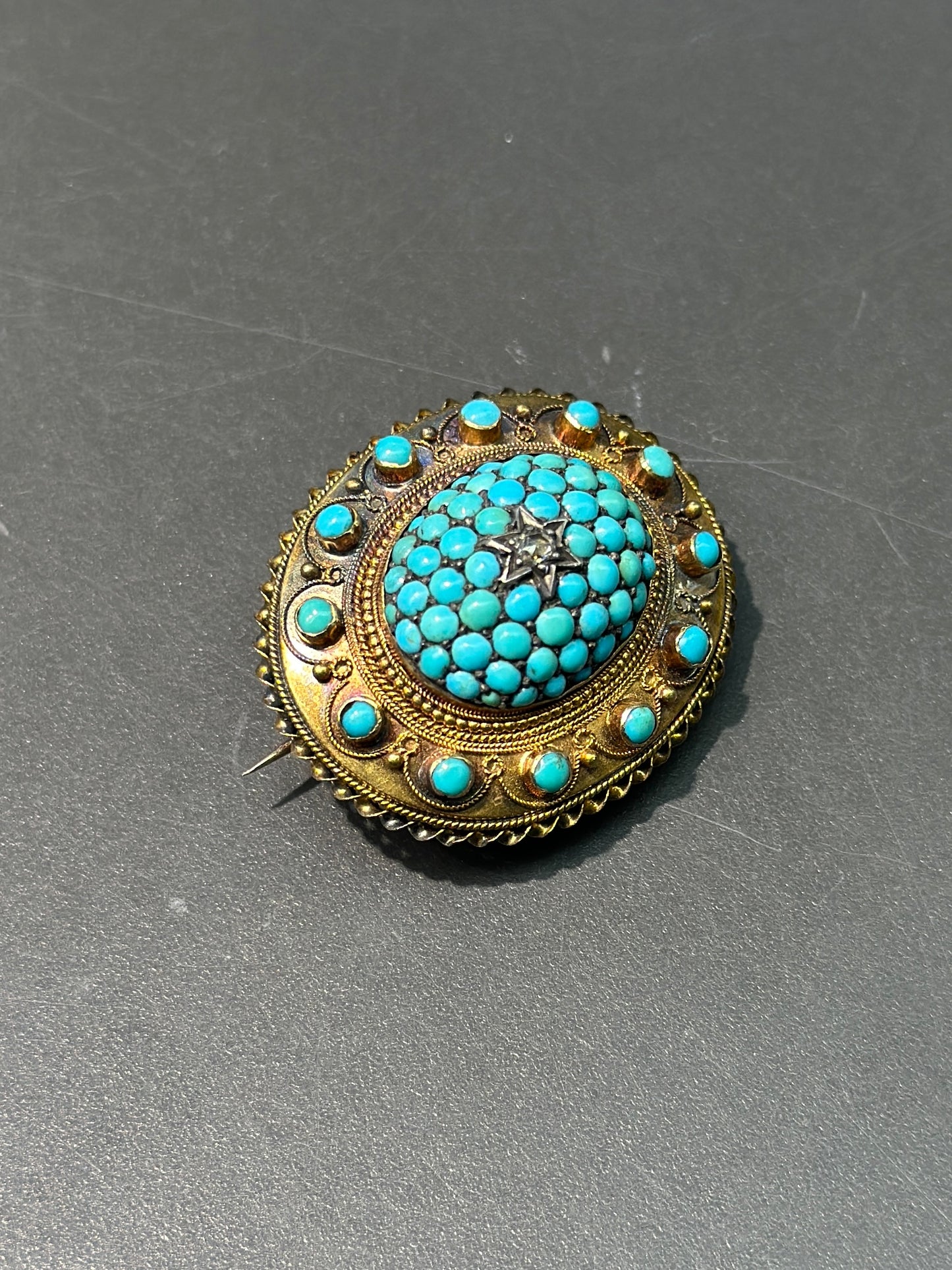 Broche victorienne en diamant turquoise en or 14 carats