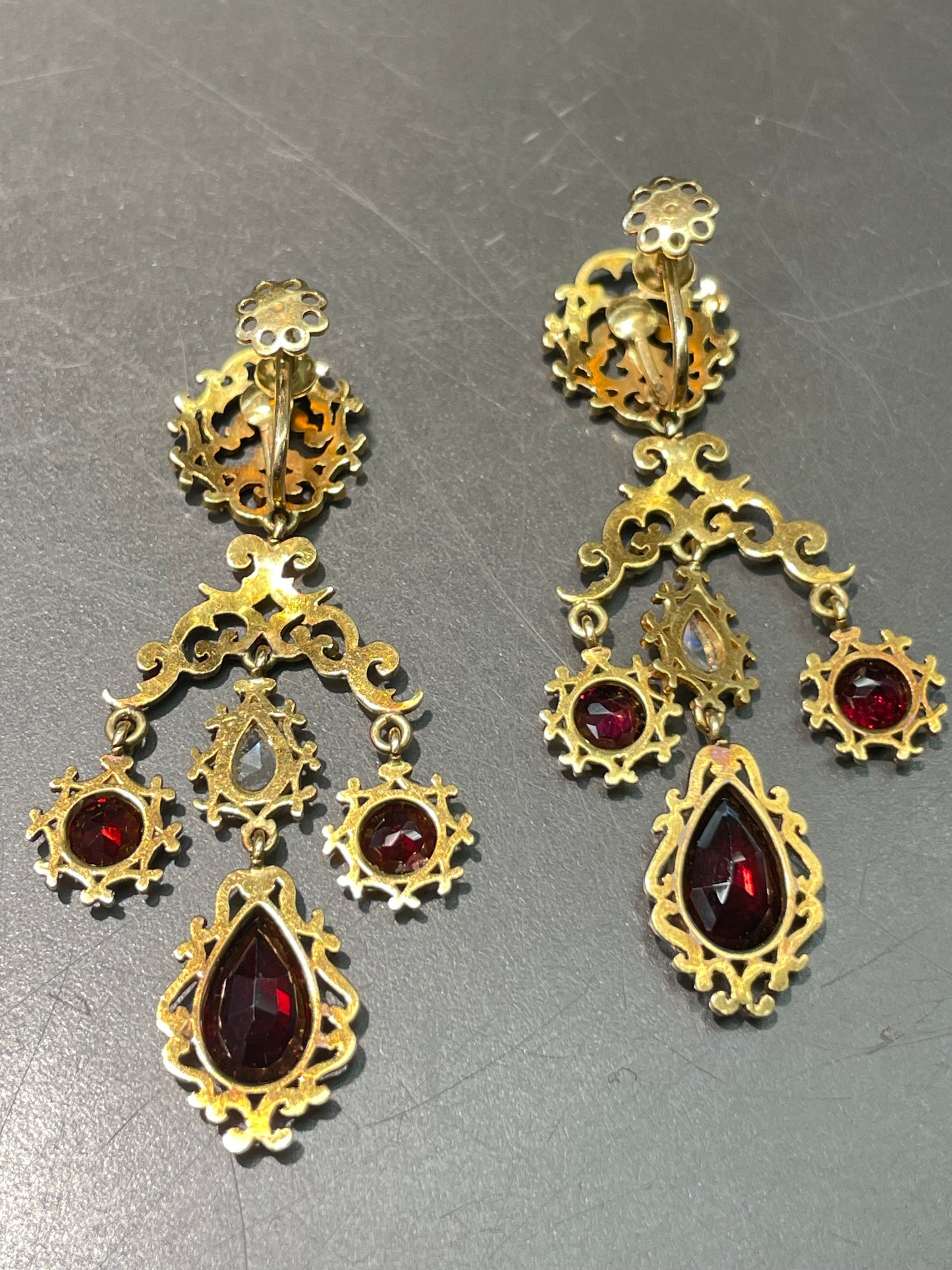 Georgian 18K Gold Rose Cut Diamond Garnet Drop Chandelier Earring