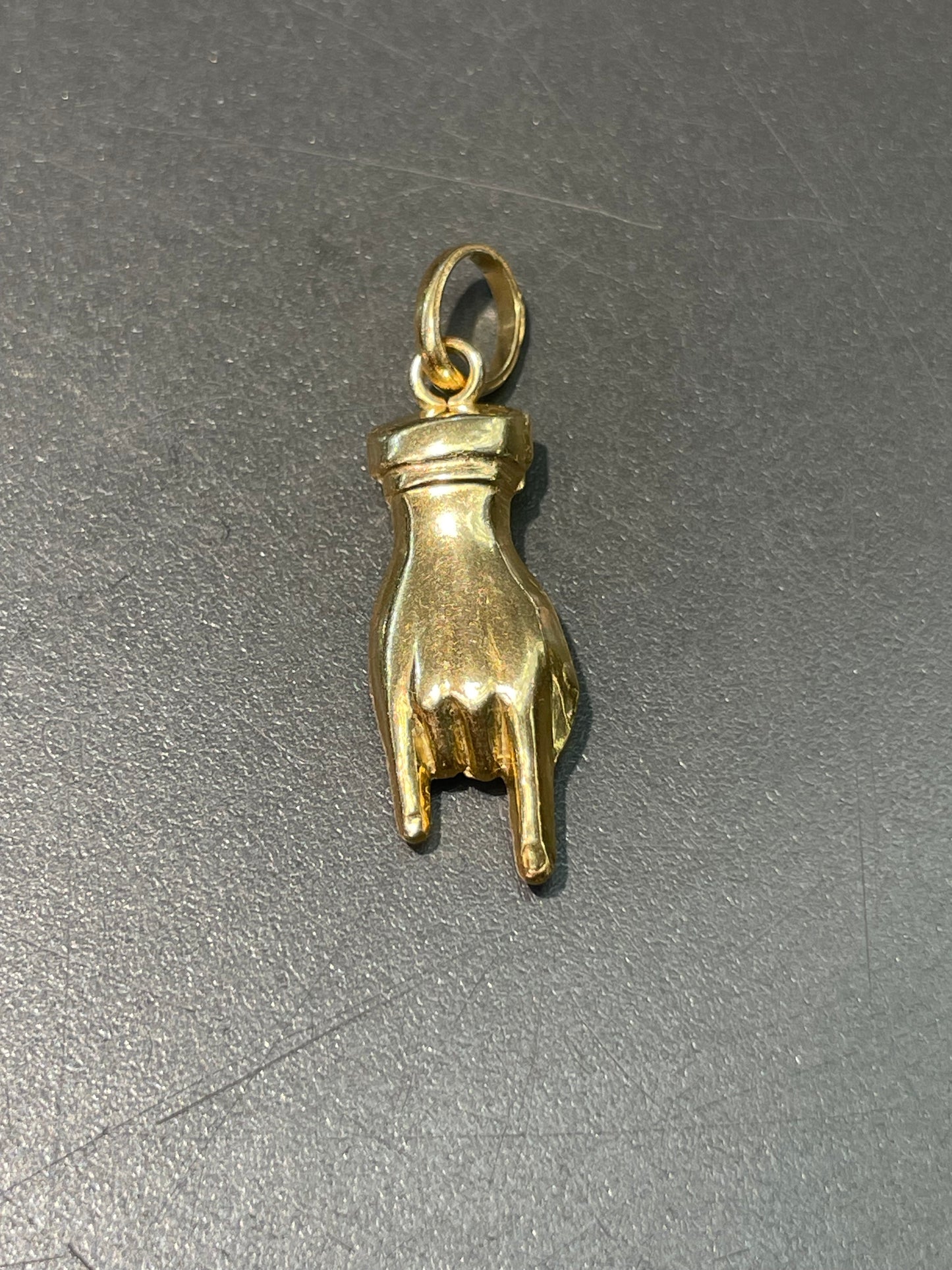 Vintage 18K Yellow Gold Rock Hand Pendant Charm