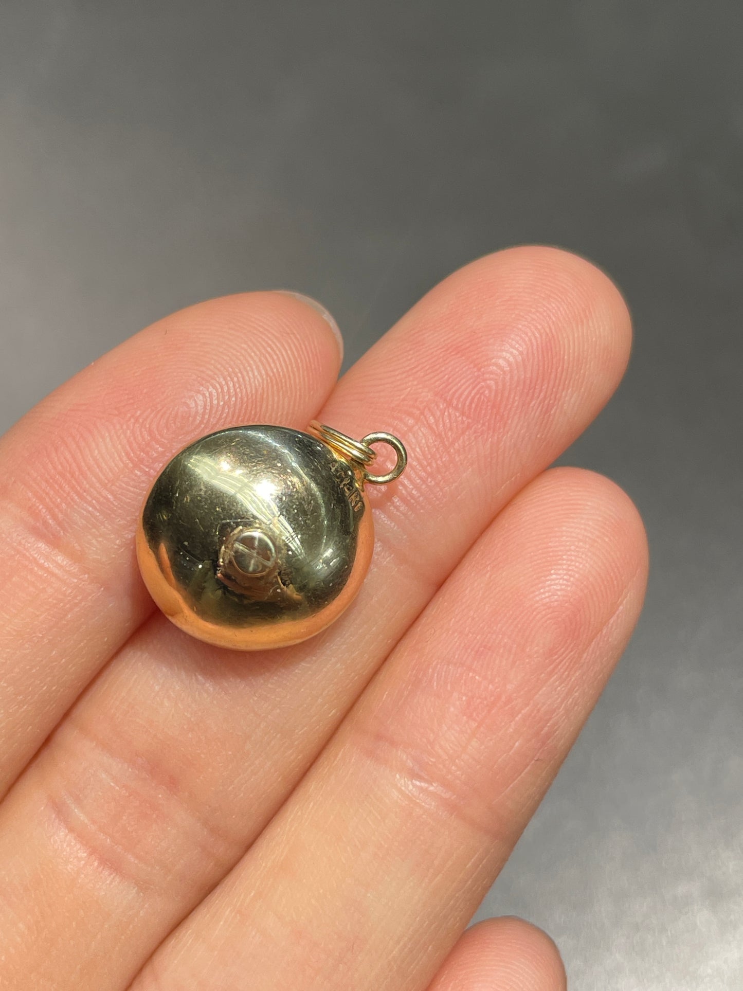 Vintage 14K Gold Spinning Roulette Wheel Enamel Charm
