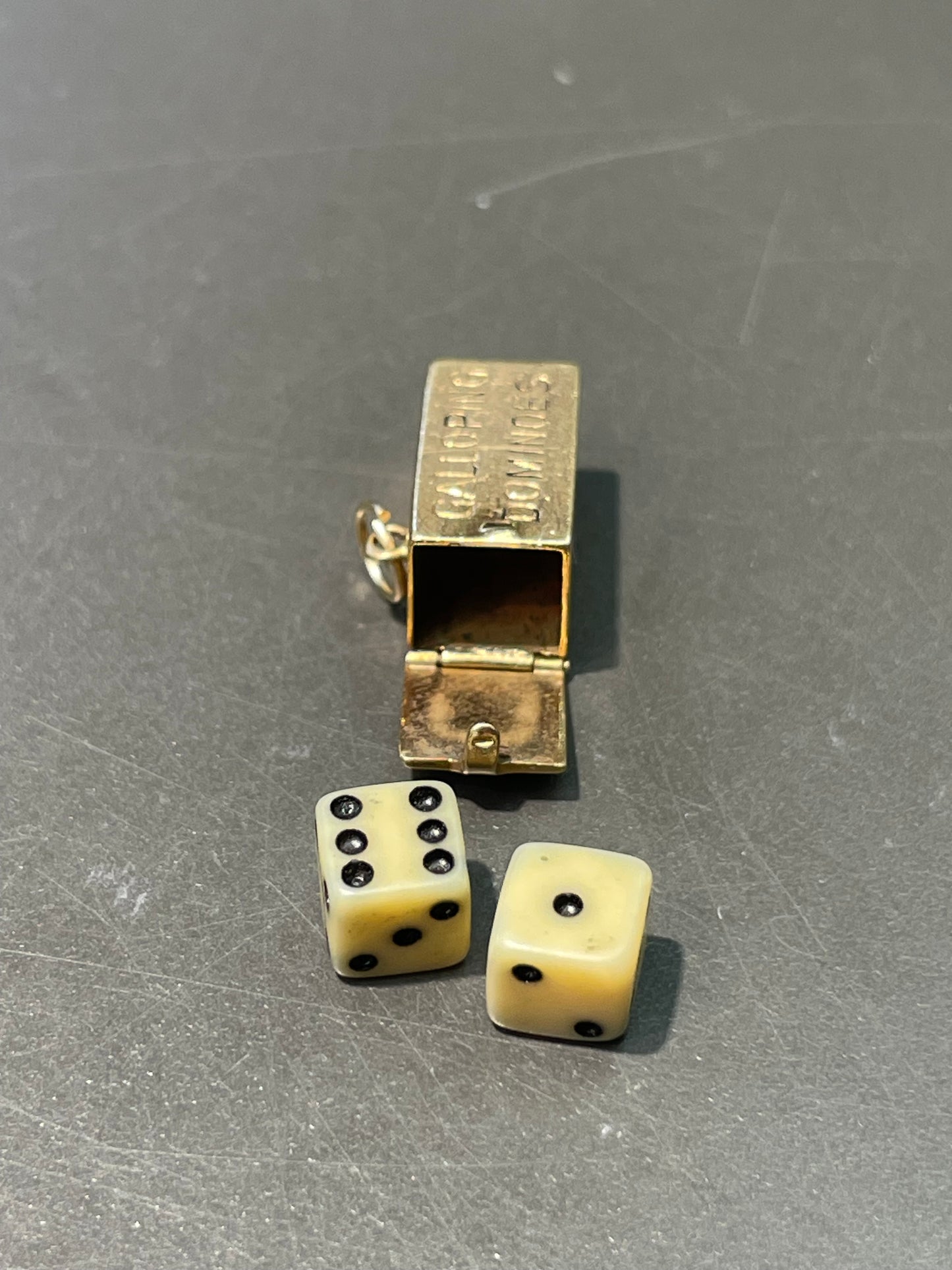 Vintage 14K Yellow Gold Galloping Dominoes Charm Pendant