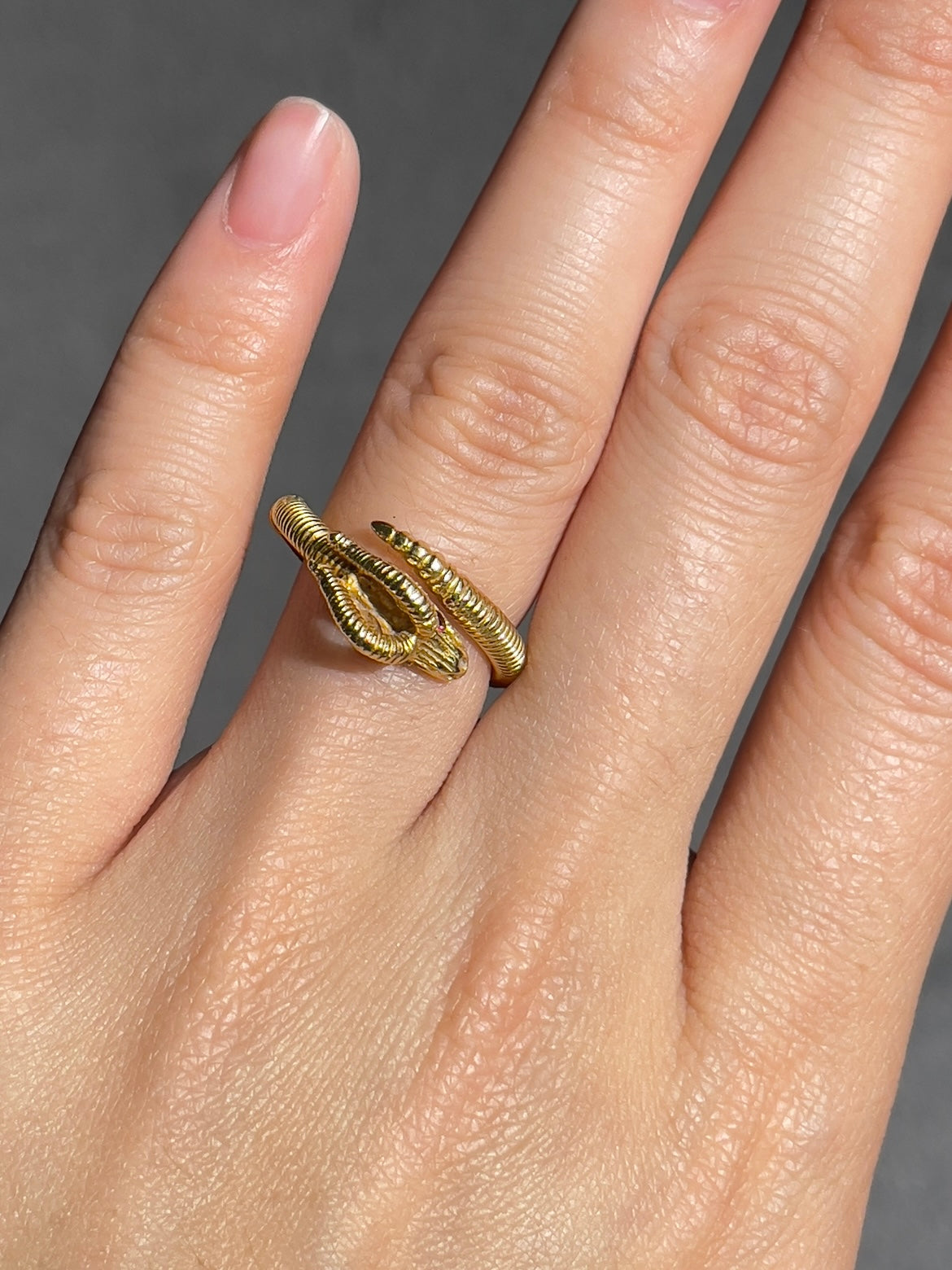 Vintage 18K Gold Ruby Ram Ring
