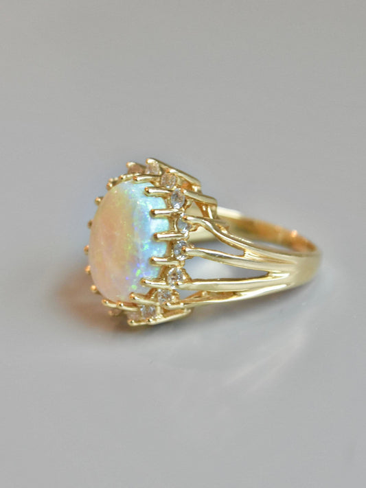 Vintage 14K Gold Opal Diamond Halo Ring SZ 7