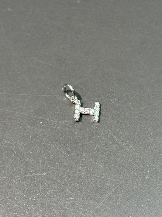 14K 白金 I 字母钻石吊坠