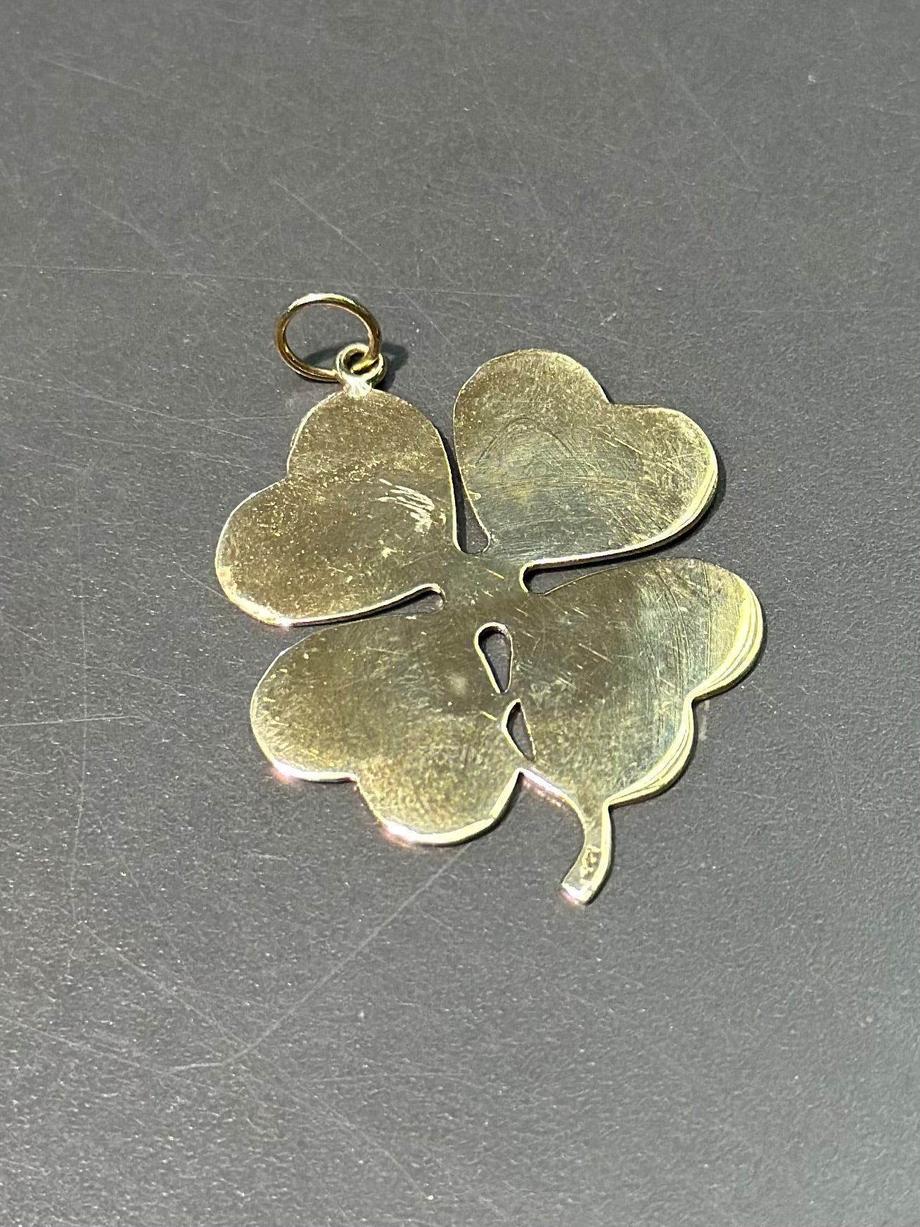 vintage 14K Or Grand Moteur Tourné Pendentif Trèfle à Quatre Feuilles