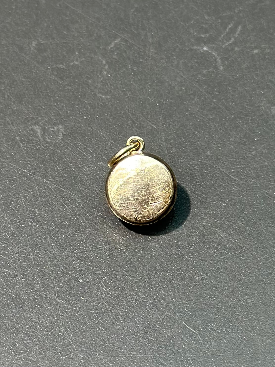 古董 14K 金刻面石榴石吊坠