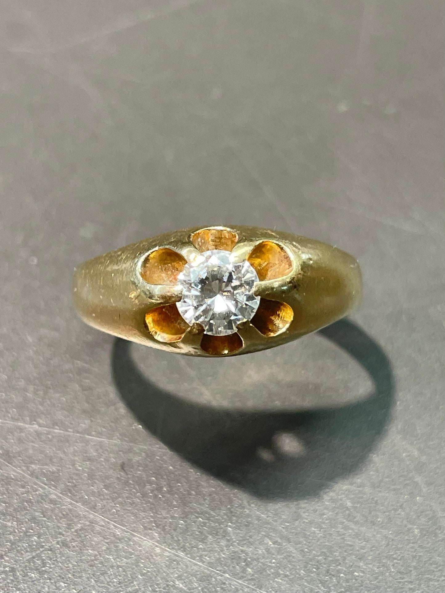 Vintage 14K Yellow Gold 0.60 CTW Diamond Belcher Ring SZ 8.5