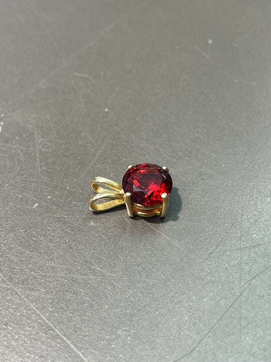 14K Yellow Gold Garnet Pendant