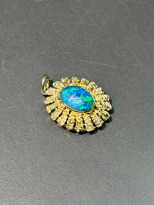 Vintage 14K Hold Triplet Opal Pendant