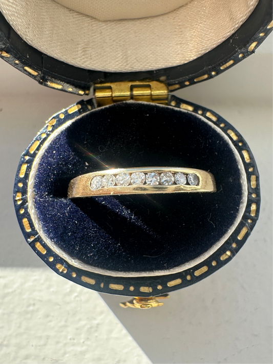 14K 金 0.16 CTW 钻石戒指