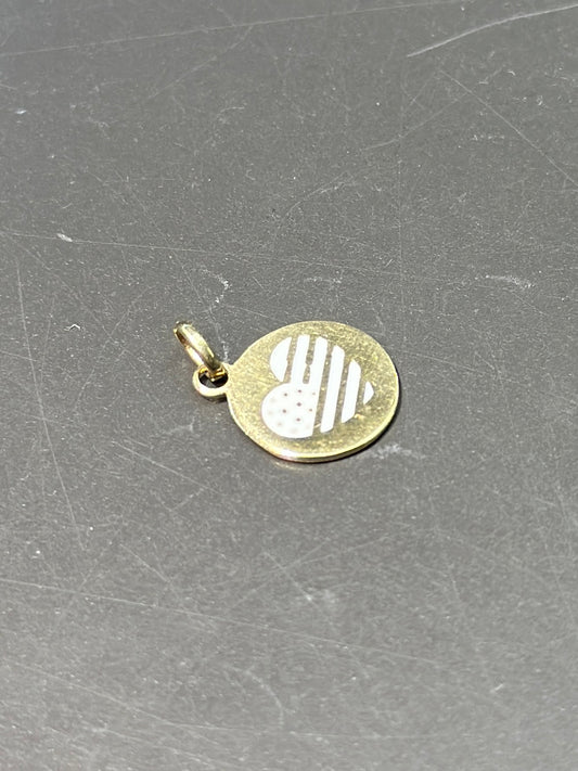 14K 金心形旗帜珐琅吊饰