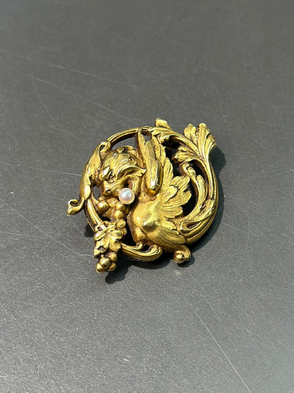 古董 18K 金法国狮鹫和天然珍珠胸针