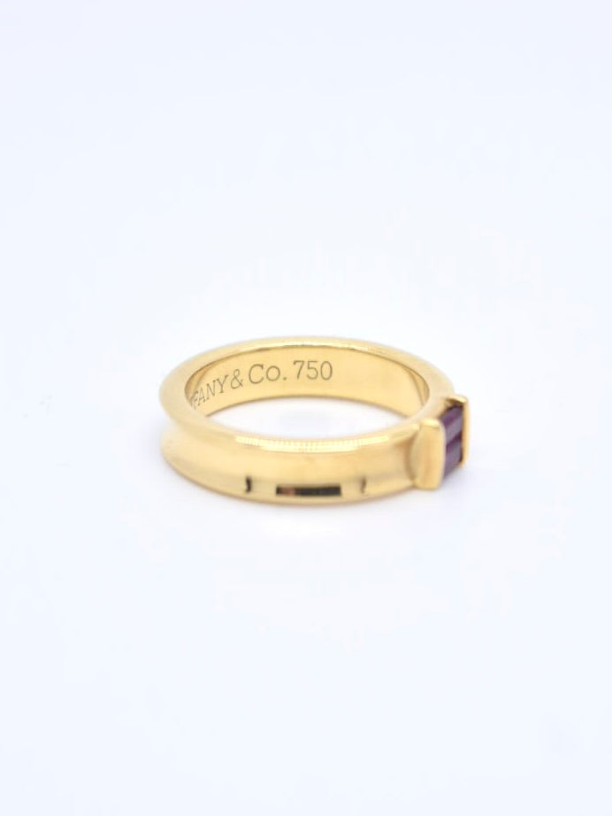 Tiffany &amp; Co. Bague rubis en or jaune 18 carats SZ 5.5