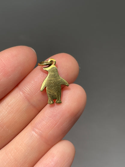 DoDo 18K Gold Penguin Charm