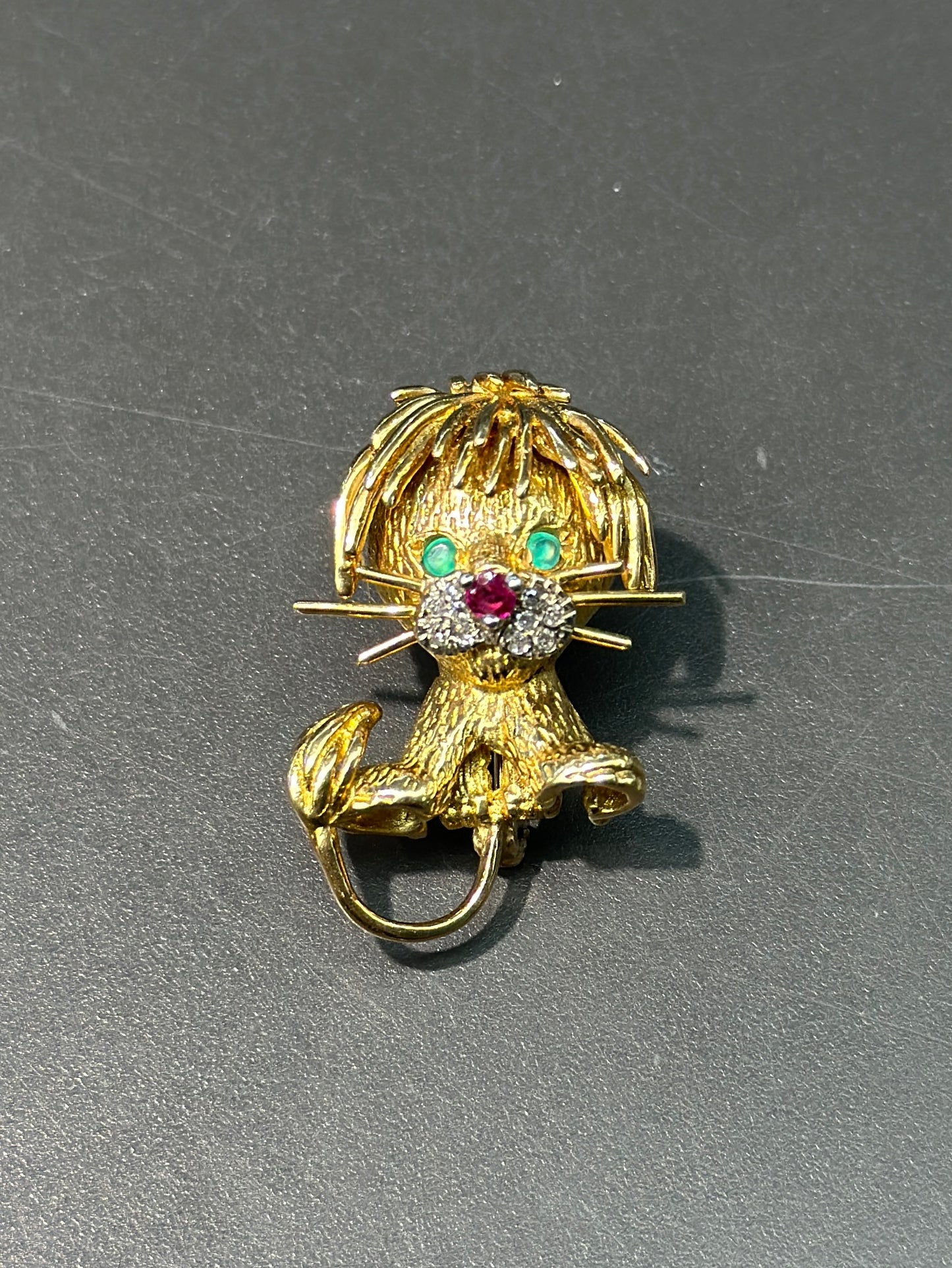 Vintage 18K Gold Emerald Diamond Ruby Lion Brooch