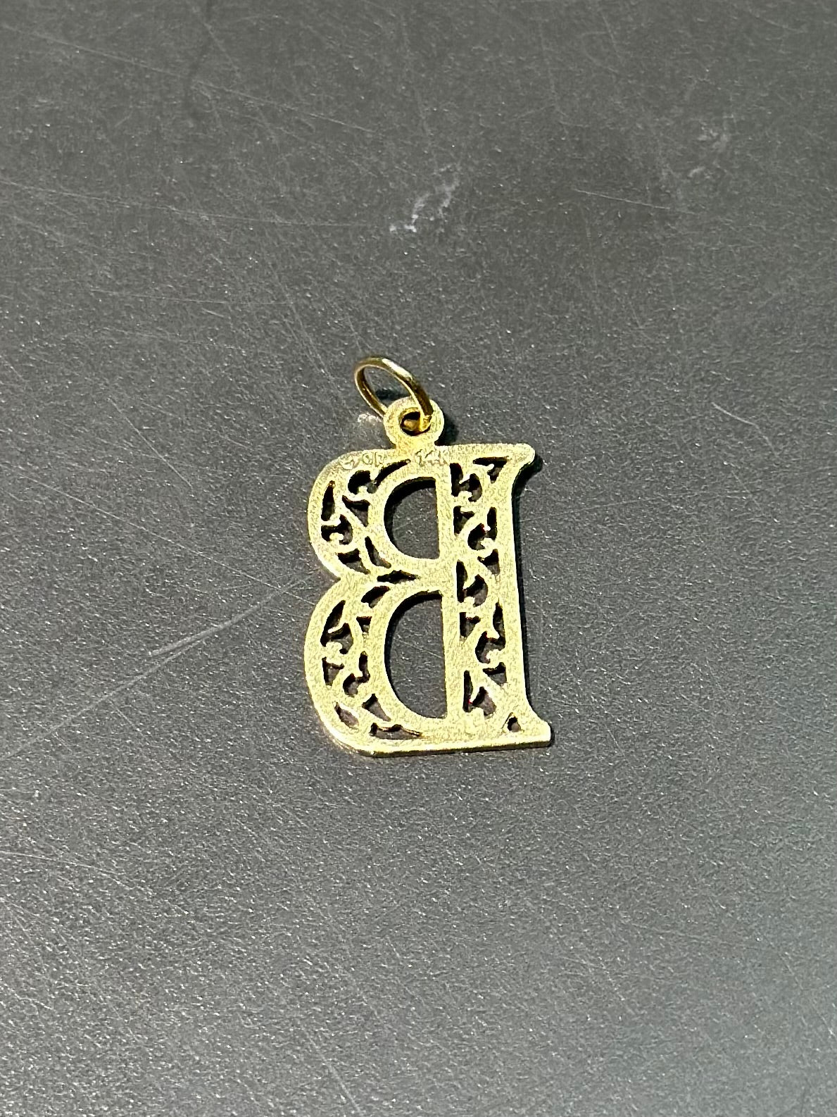 Vintage 14K Gold Filigree “B” Letter Charm