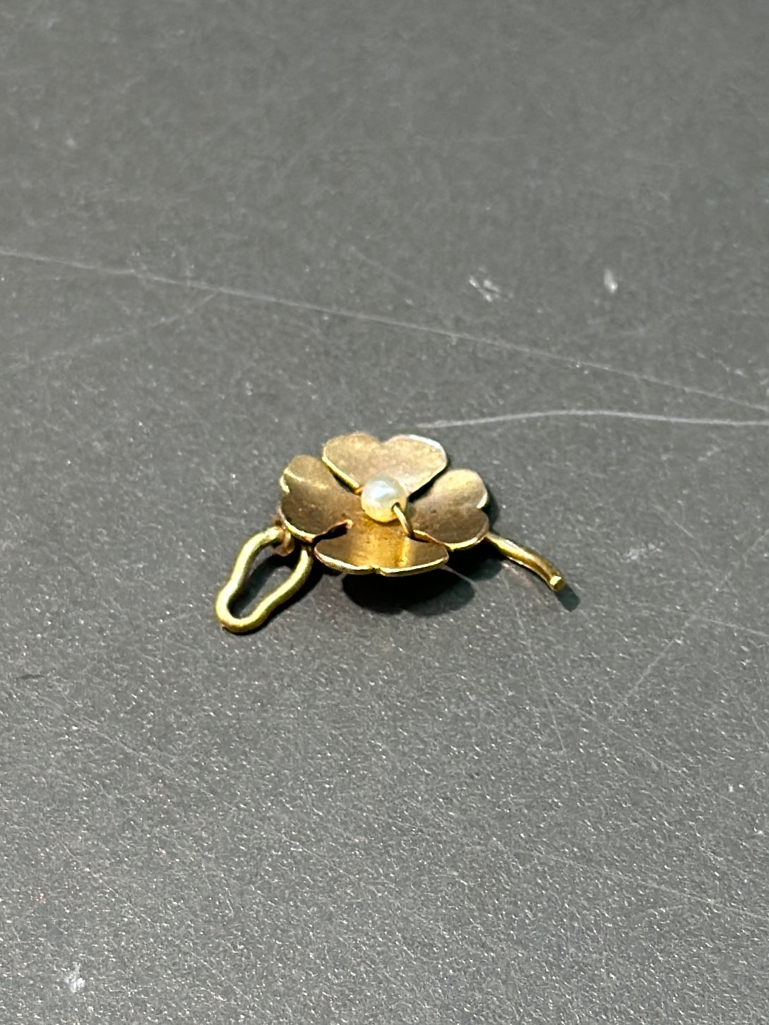 Vintage 14K Gold Pearl Clover Charm