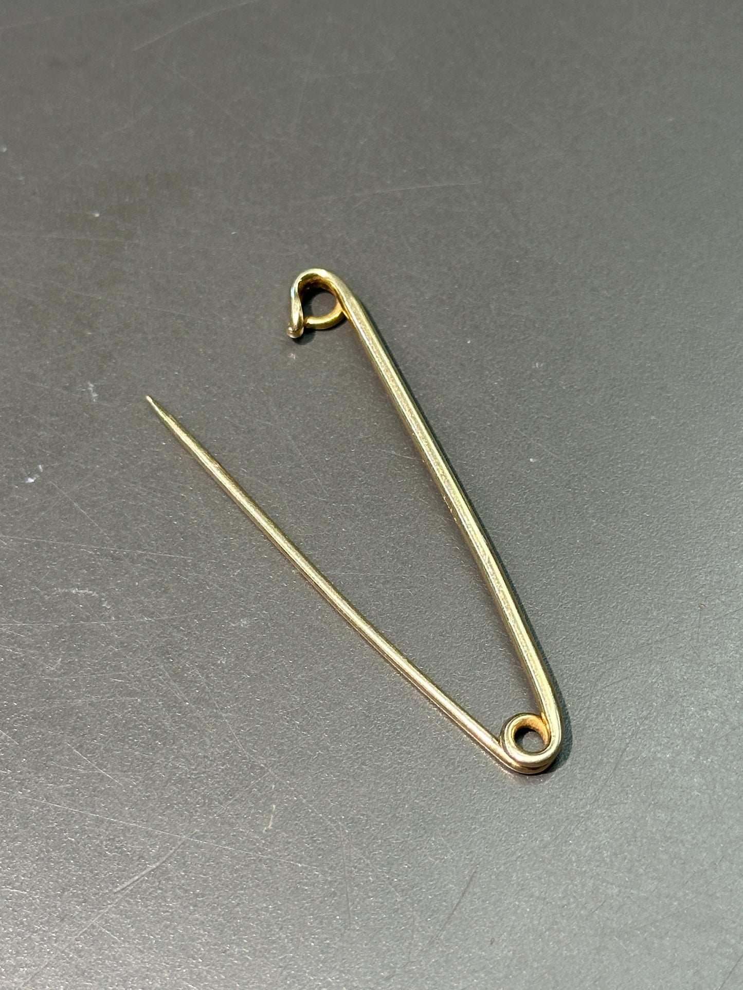 14K 金安全别针