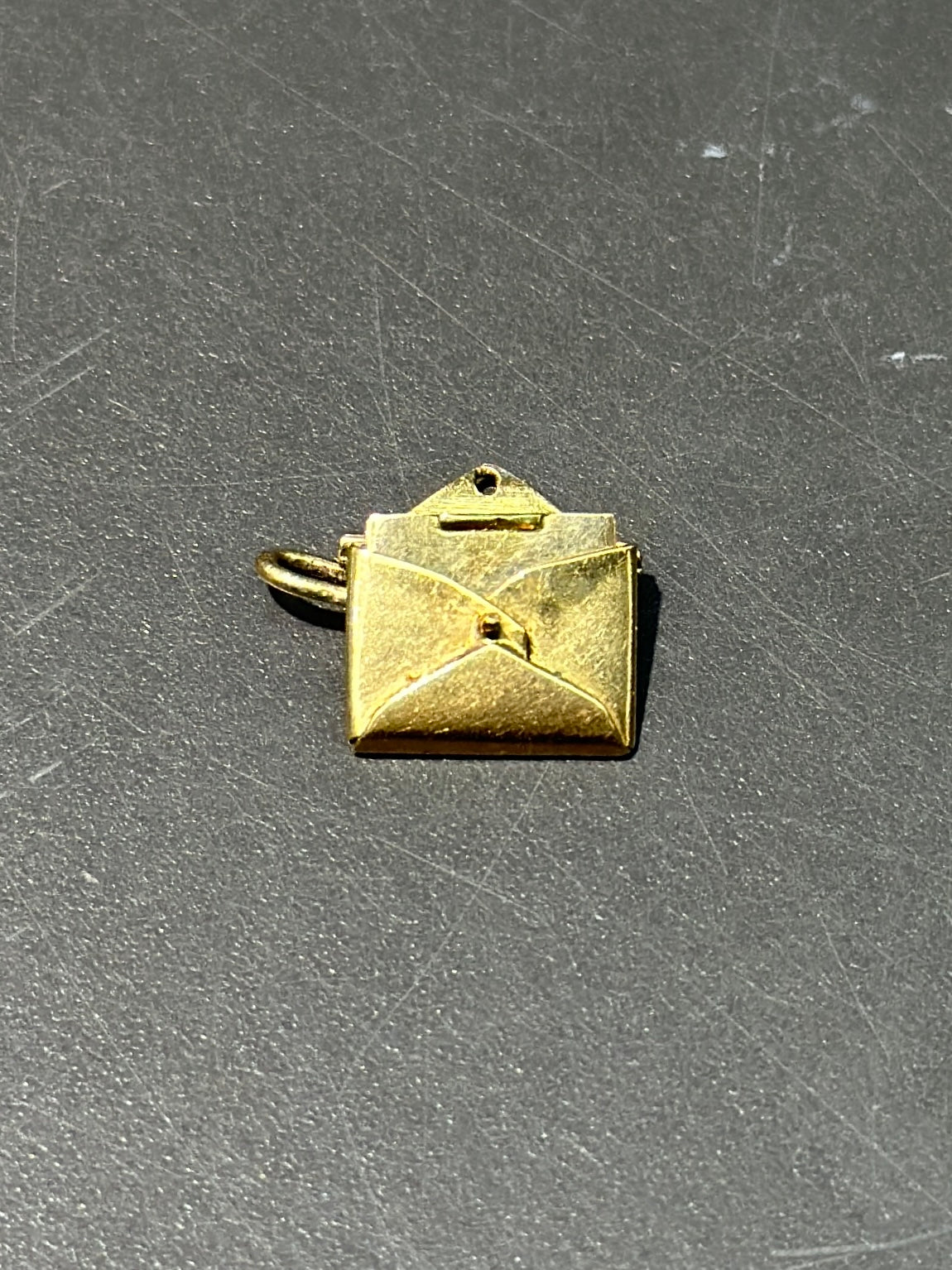 Vintage 14K Gold Articulated Letter Charm