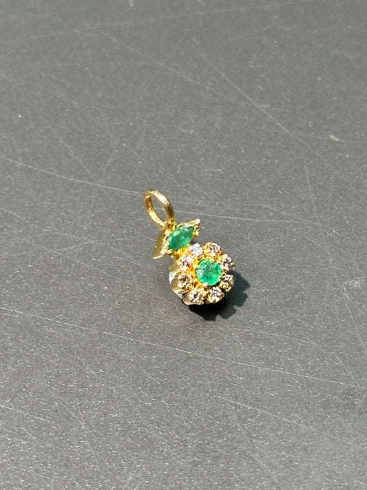 18K 黄金绿宝石钻石光环吊坠
