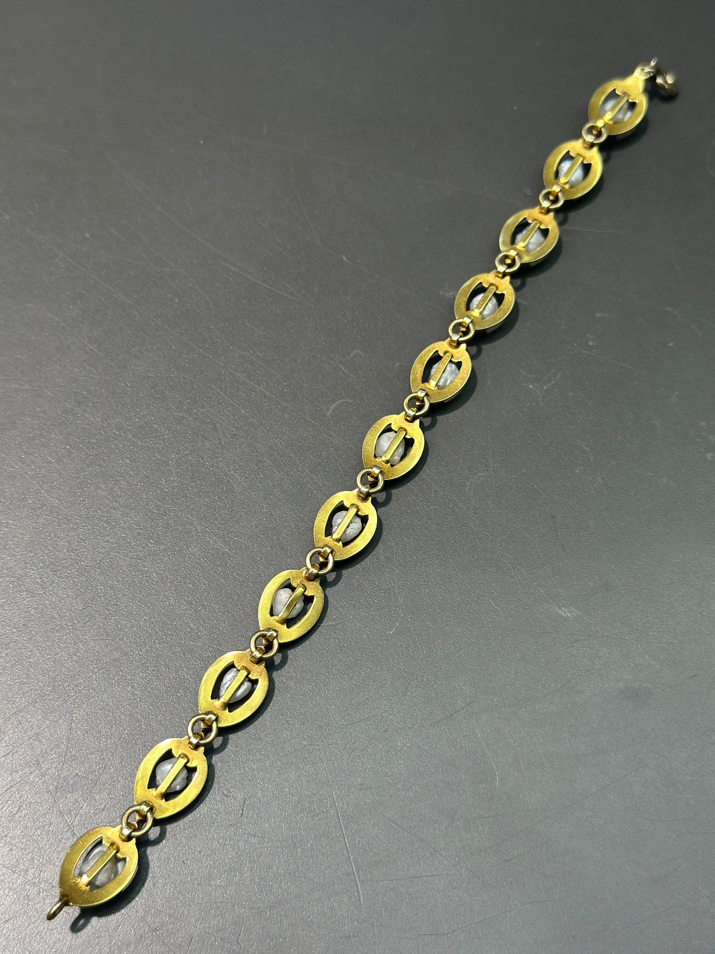维多利亚伊特鲁里亚 14K 金密西西比珍珠手链