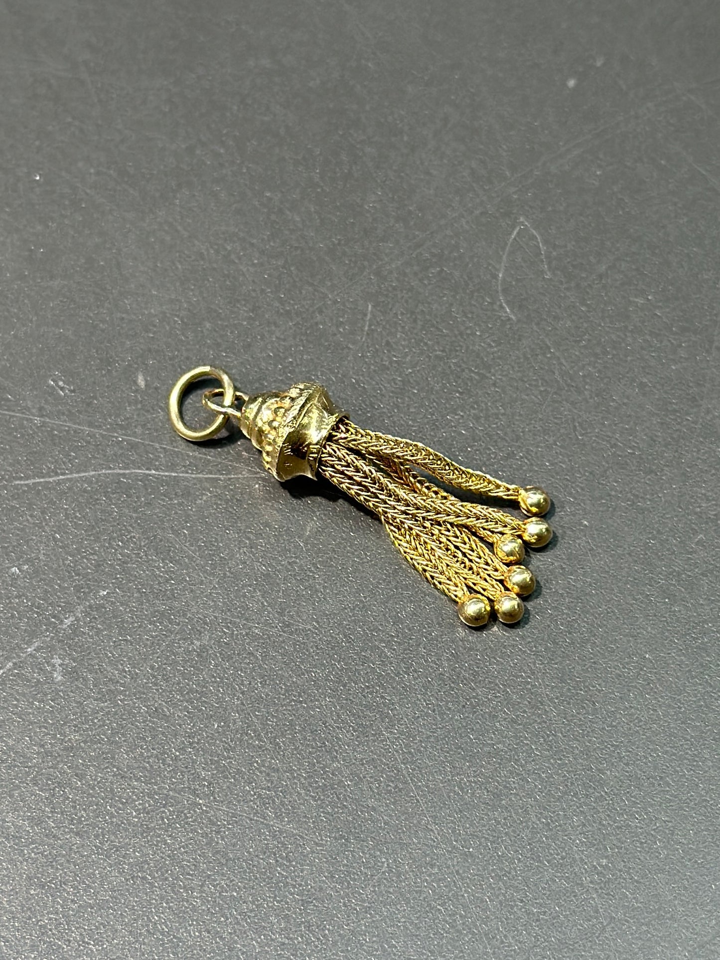 14K Hold Tassel Pendant