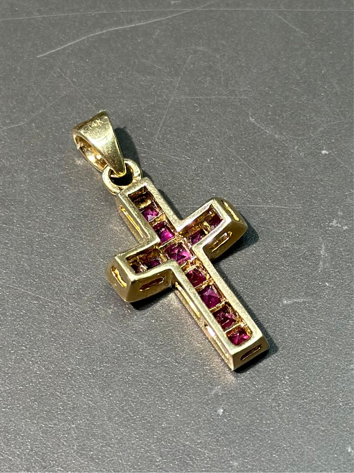 复古 14K 金红宝石十字架
