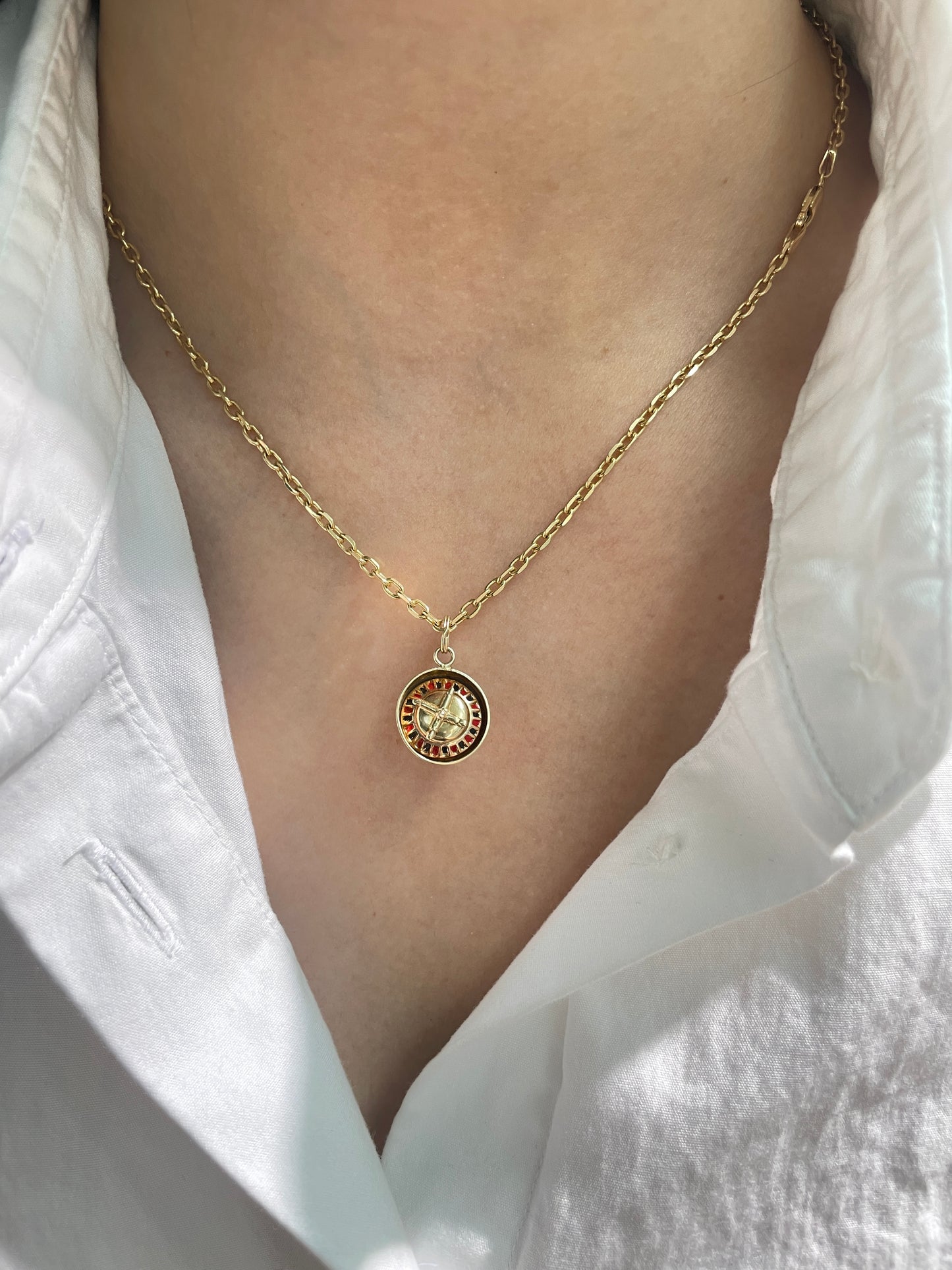 Vintage 14K Gold Spinning Roulette Wheel Enamel Charm