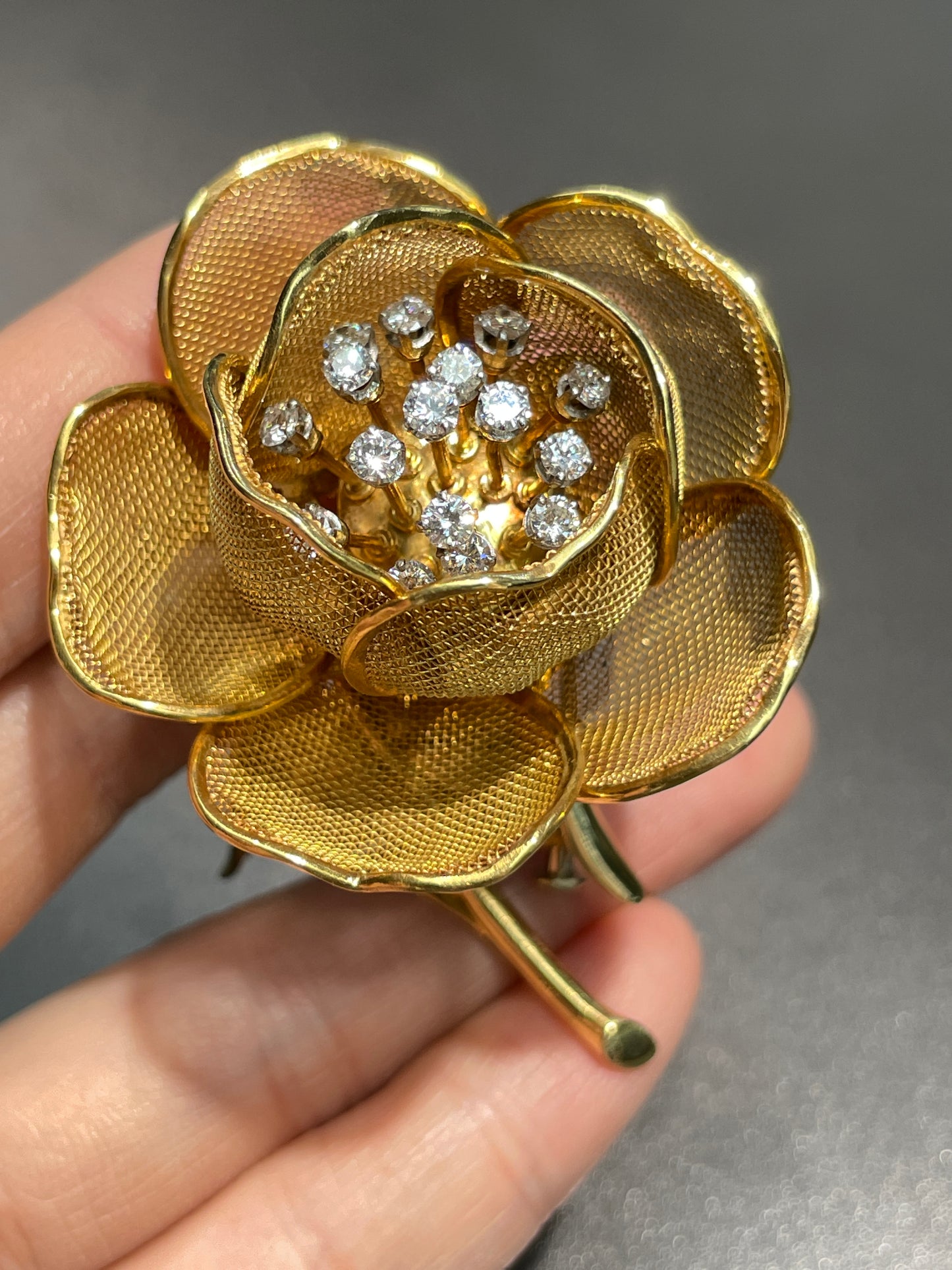 French 18K Gold 1.30 CTW Diamond En Tremblant Flower Brooch