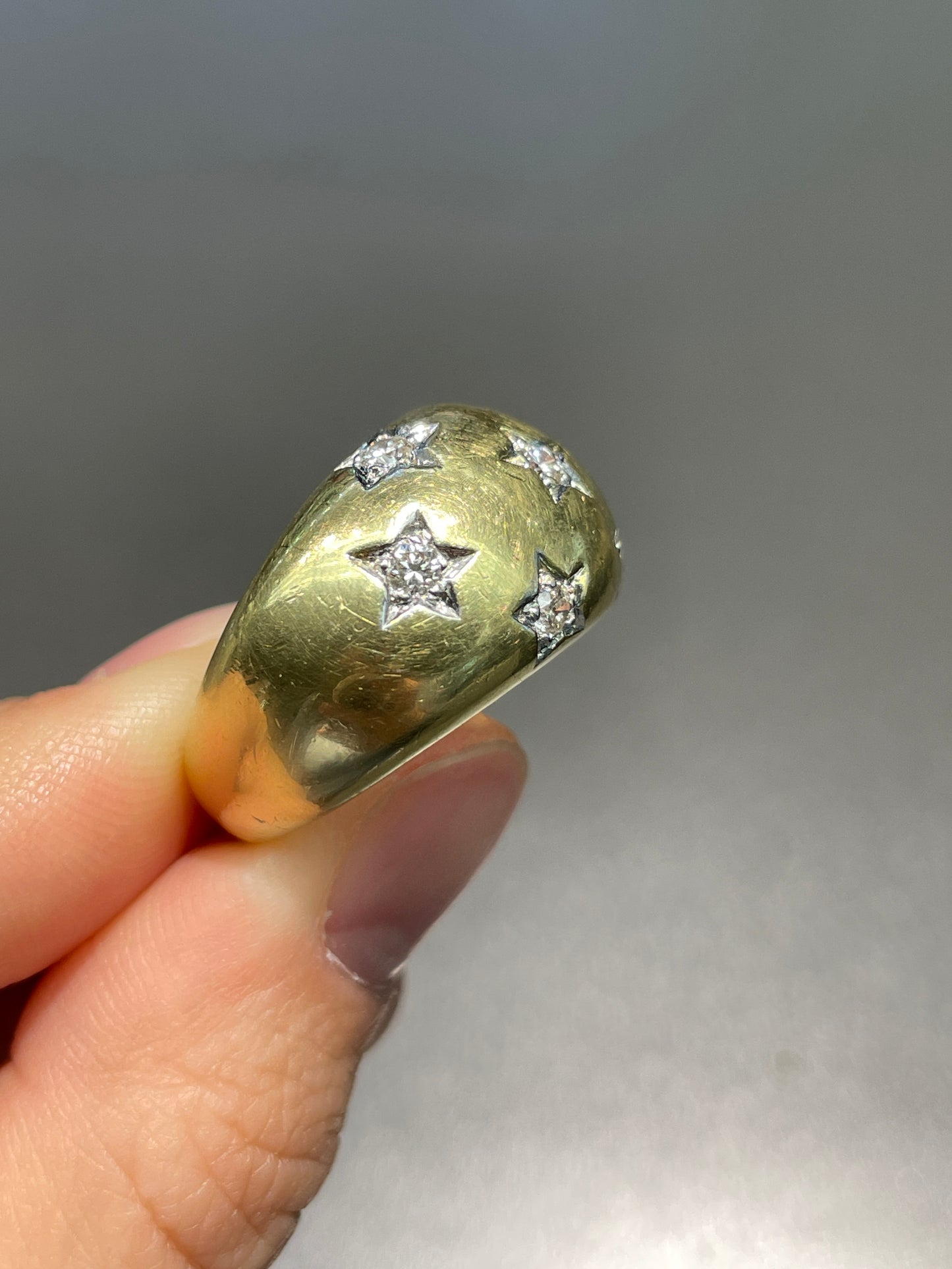 Vintage 18K Gold Diamond Star Bombe Ring