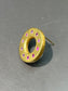 Linda Lee Johnson Broche cercle rubis en or 22 carats