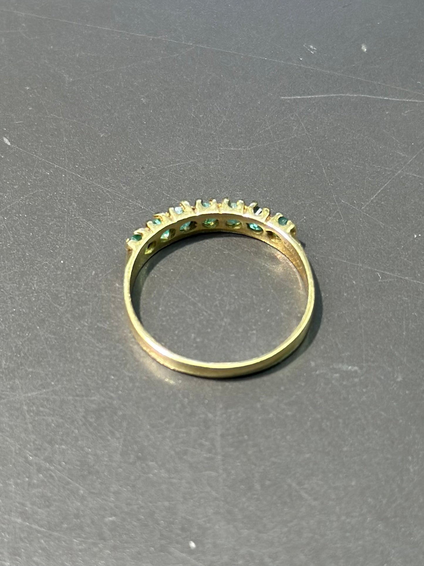 Bague vintage en or 18 carats avec émeraude