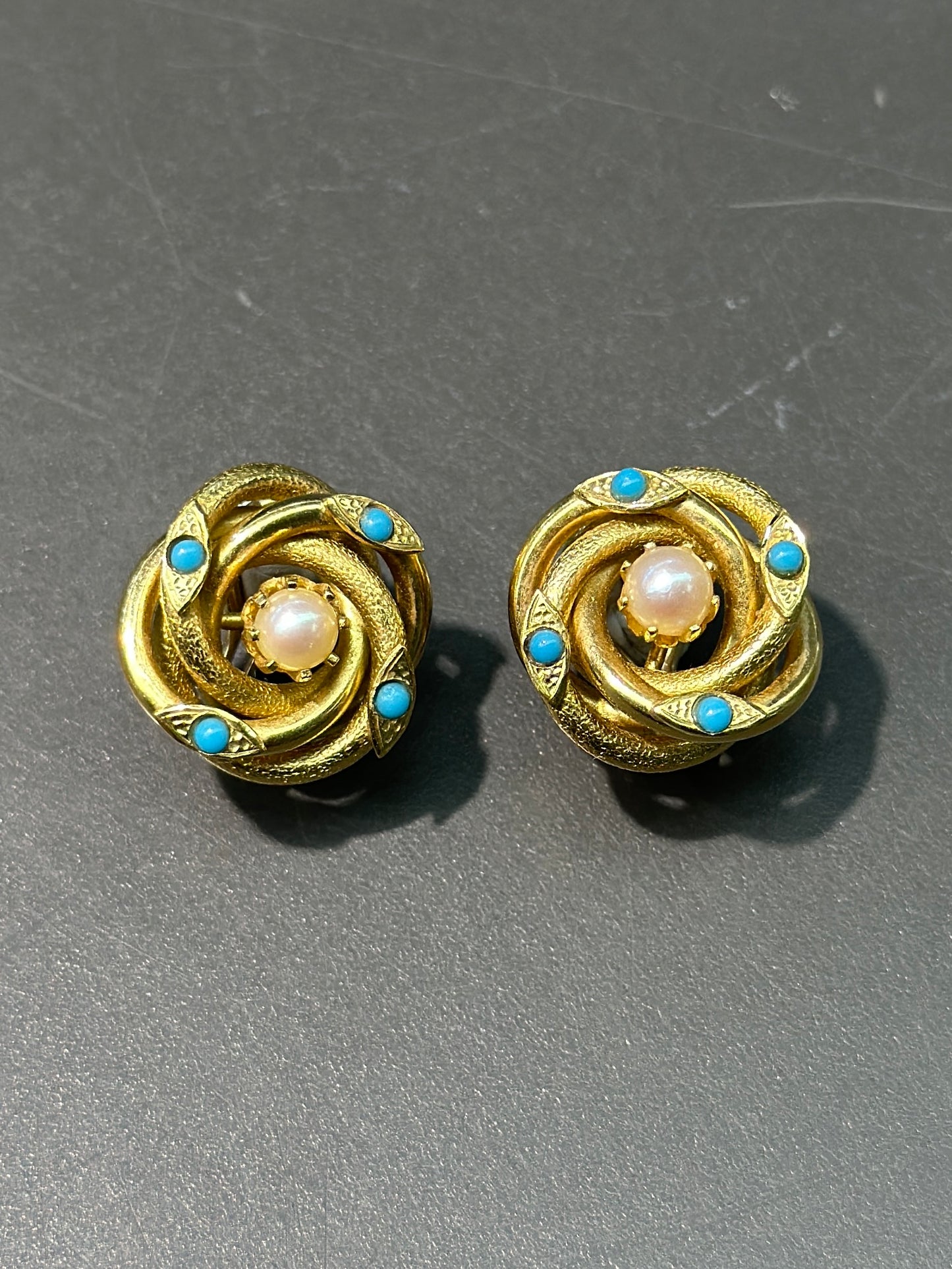 维多利亚 18K 金绿松石珍珠爱之结耳环