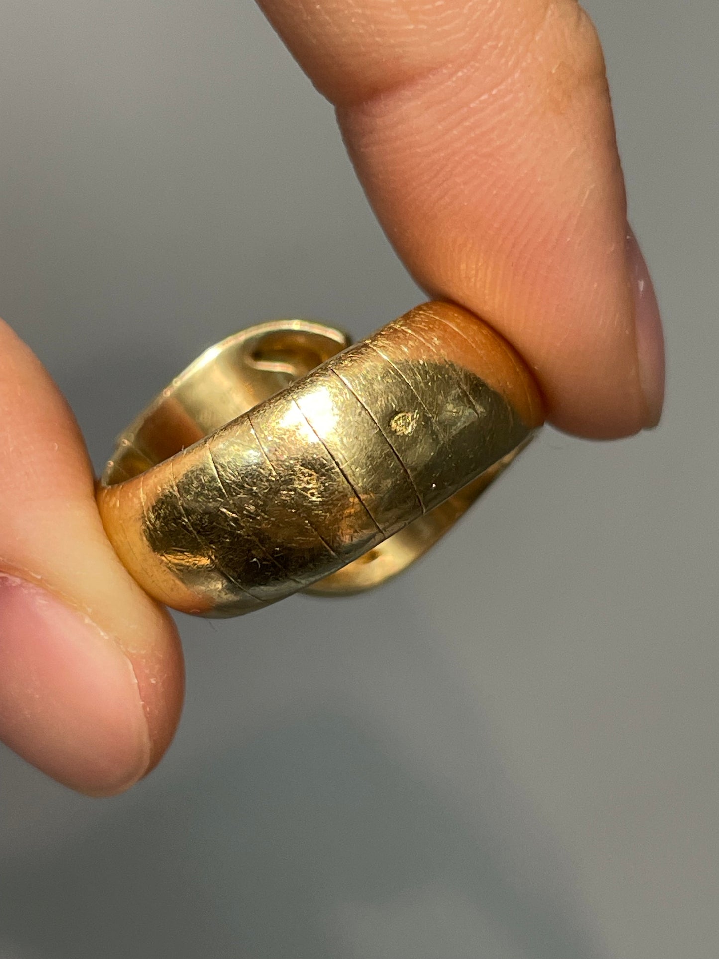 Vintage French Chaumet 18K Yellow Gold Bypass Ring