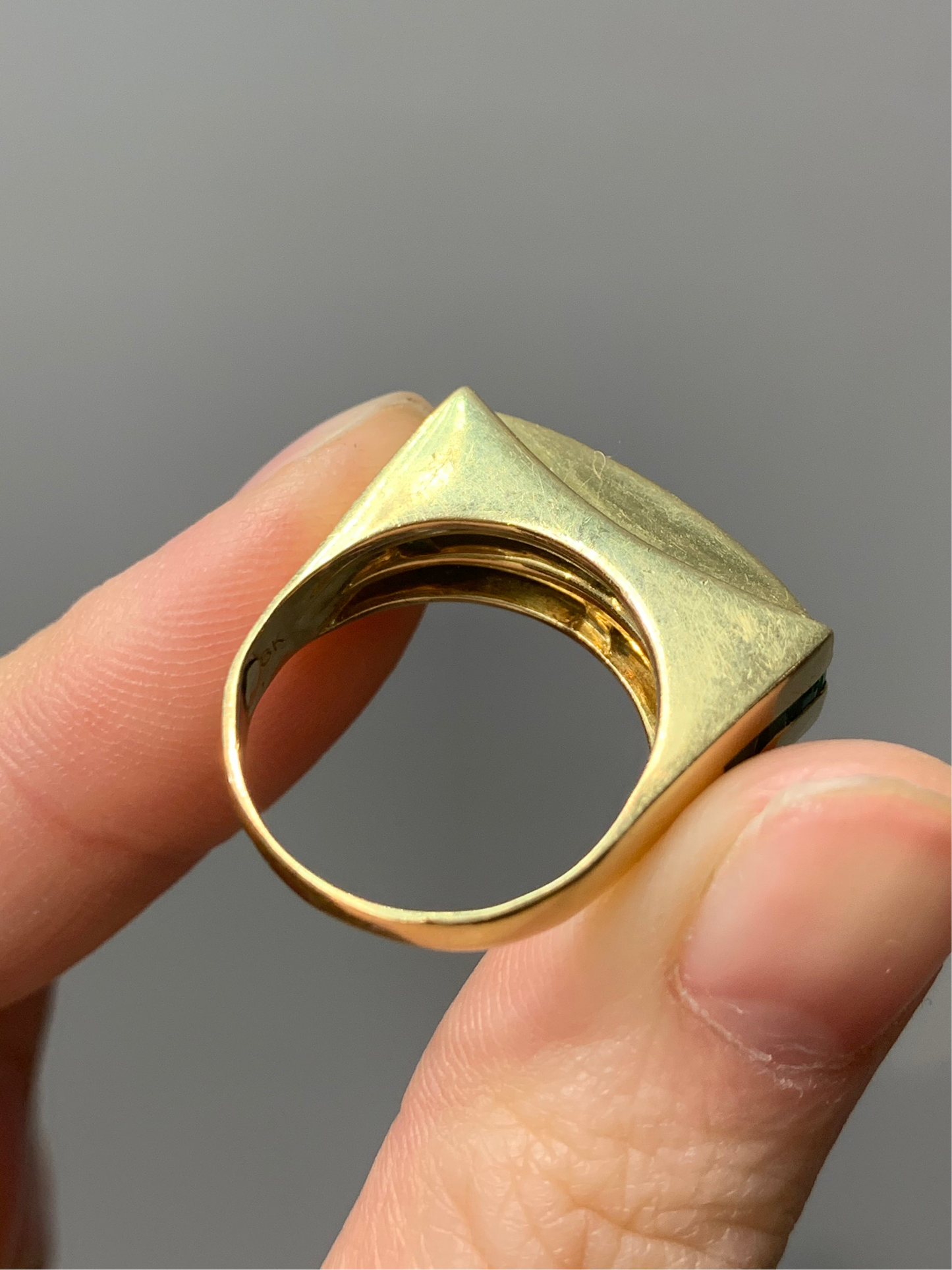 复古 18K 金绿宝石和钻石结构戒指，尺寸 6