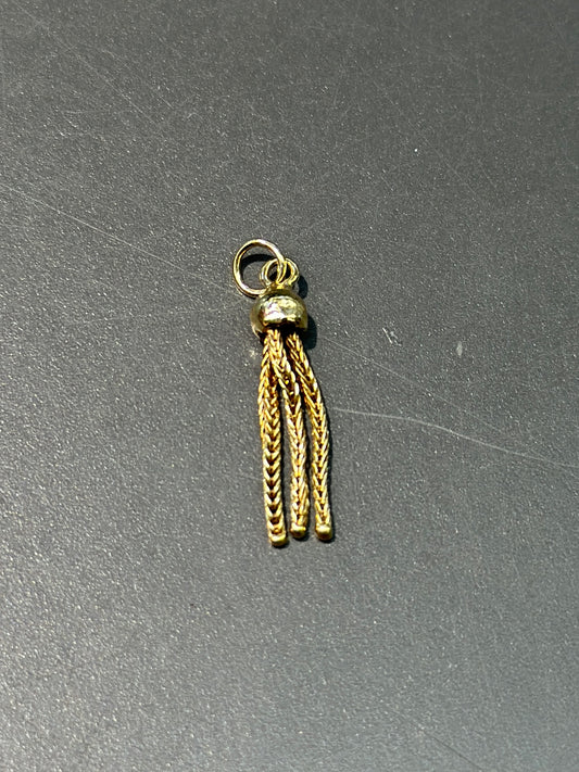 Vintage 18K Gold Tassel Charm