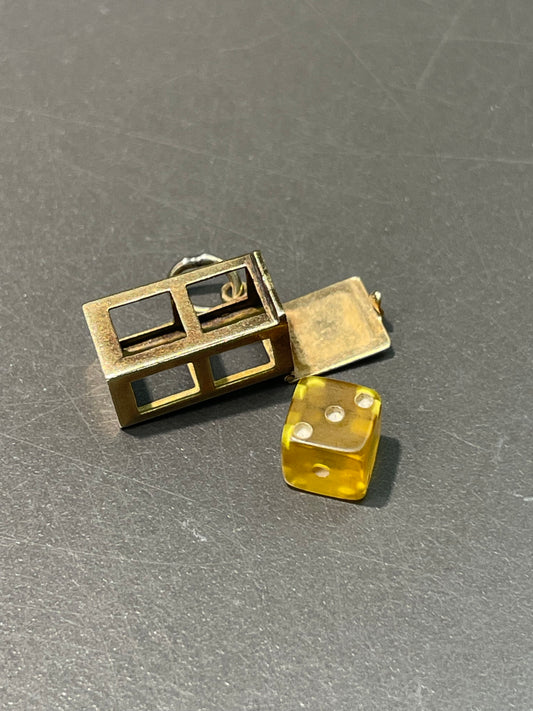 Vintage 14K Yellow Gold Articulating Dice Holder Charm Pendant