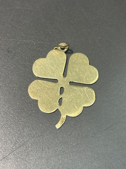 Vintage 14K Yellow Gold Engine Turned Clover Shamrock Pendant Charm