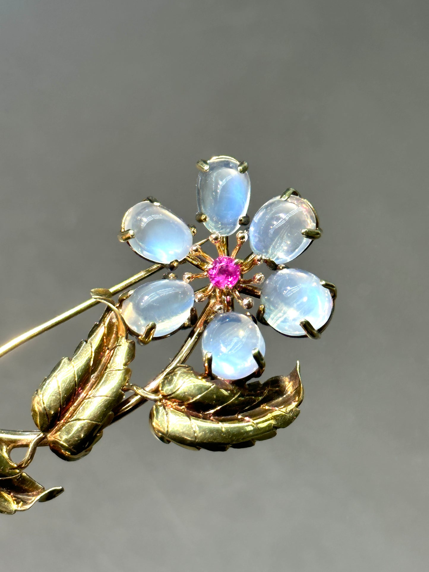 Retro 14K Gold Moonstone and Ruby Daisy Flower Brooch